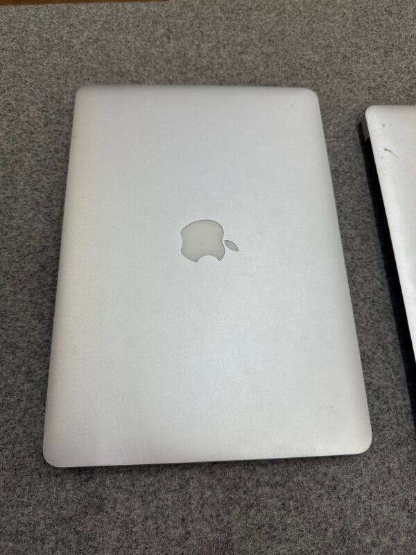 Refurbished  Apple MacBook Air A1466 (2017) – Intel i5 | 8GB RAM | 256GB SSD | 13” - Image 5