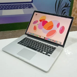 Refurbished Apple MacBook Pro A1398 Laptop : Intel Core i7/2013-2015/16GB/512GB/Retina Display/MacOS